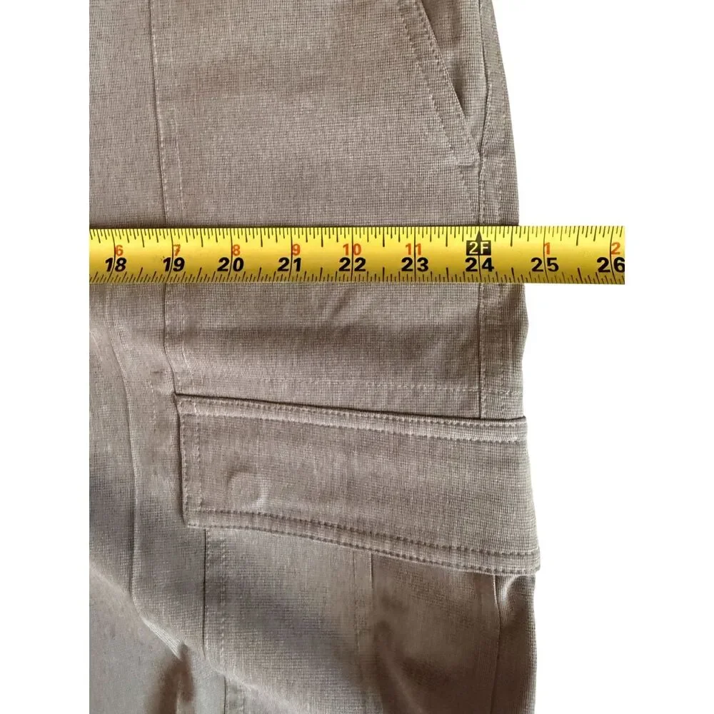 Roundtree & Yorkie Performance Gray Cargo Shorts -Size 42